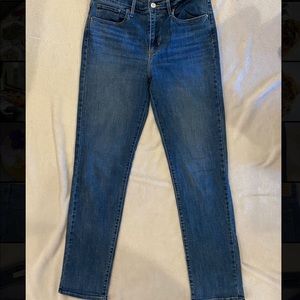 Levis-High rise straight